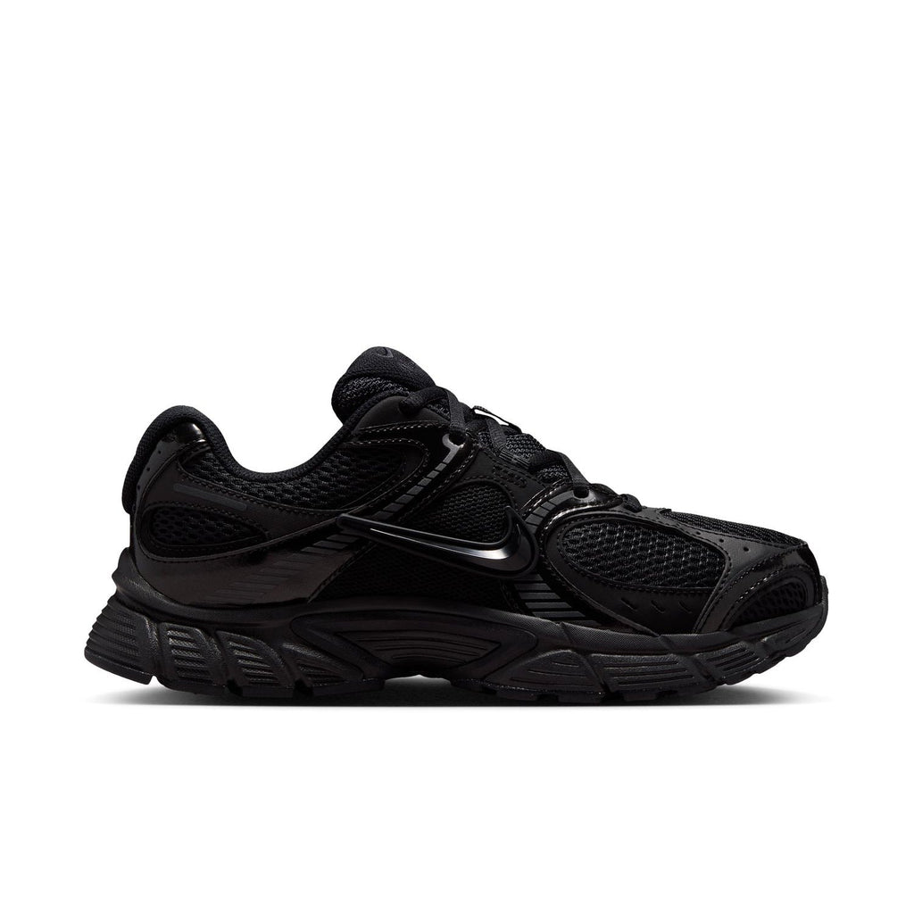 NIKE Authentic V5 RNR Wide - Womens