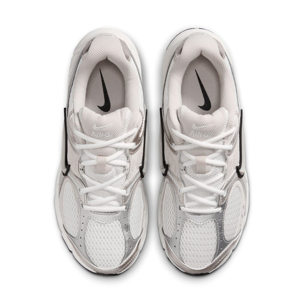 NIKE V5 RNR Wide - Womens