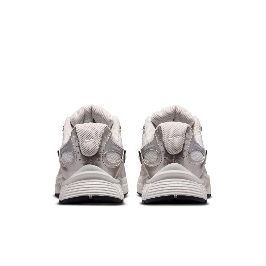 NIKE V5 RNR Wide - Womens
