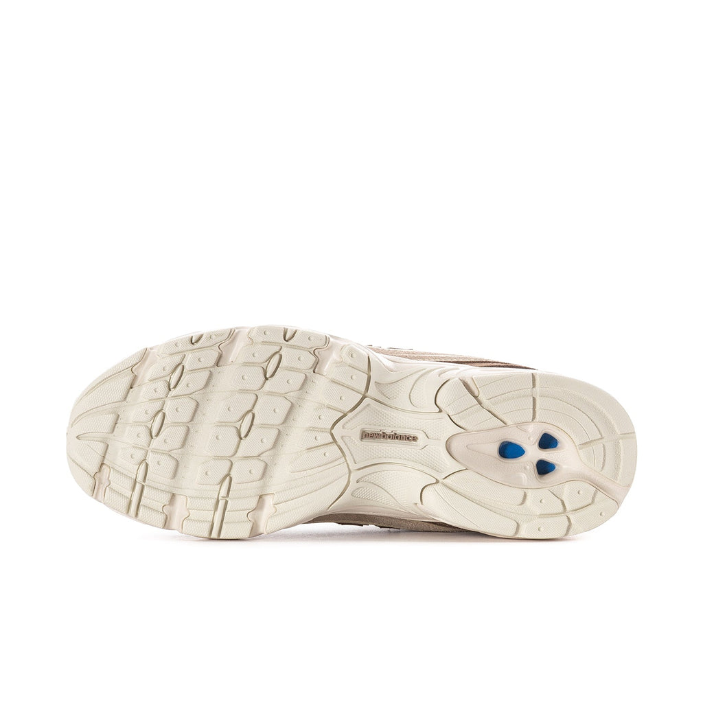 NEW BALANCE 740 - Womens
