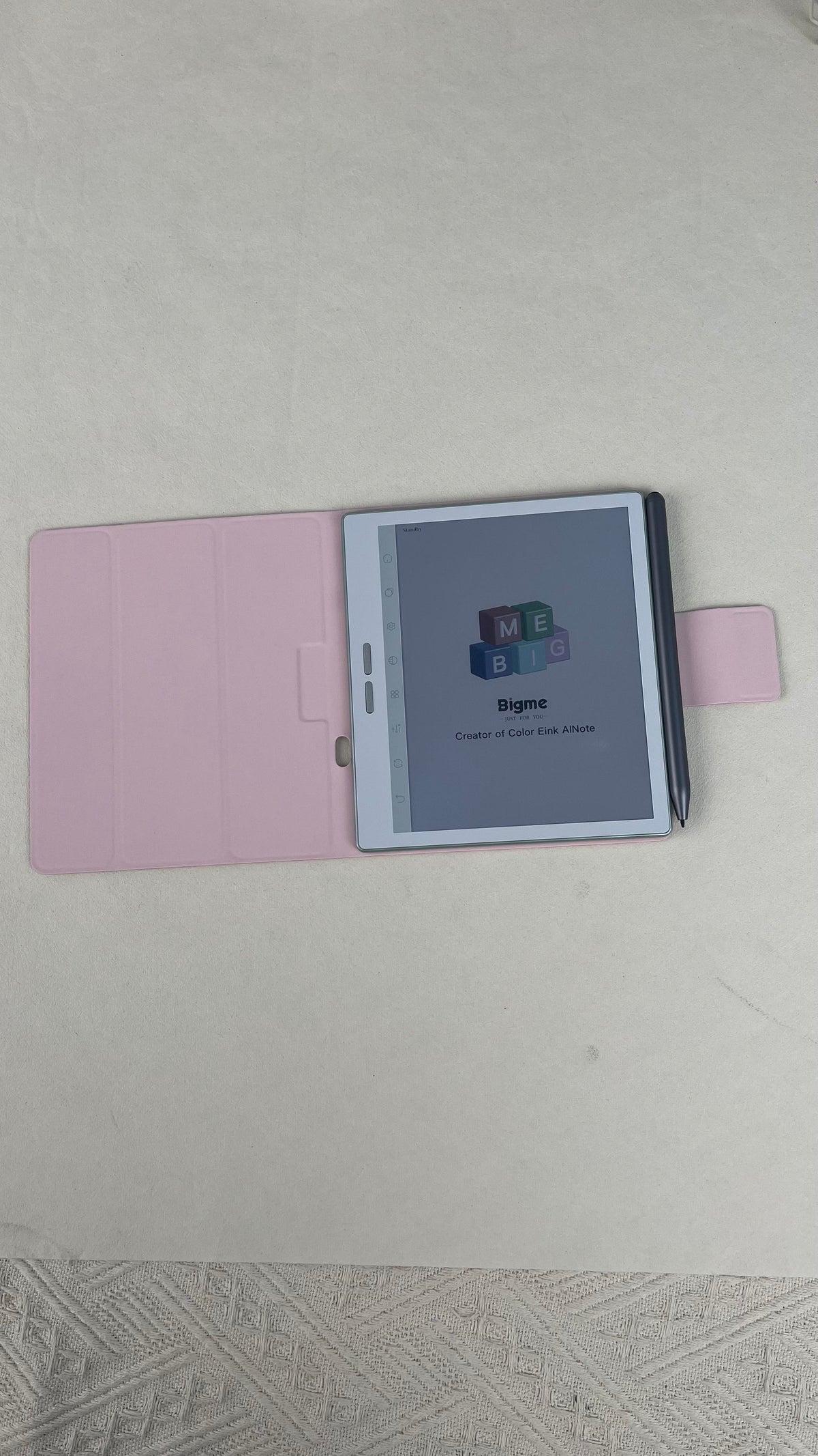 Bigme B7 Pro, Eyefriendly Tablet with Color Eink screen. kaleido3 Android 14 Tablet 8+256GB+2TB TF card slot Octa Core 4G SIM, WIFl/Bluetooth5.2 Google, Handwriting, annotation, eReader+ Stylus, Glare-free, no blue light, eyefriendly